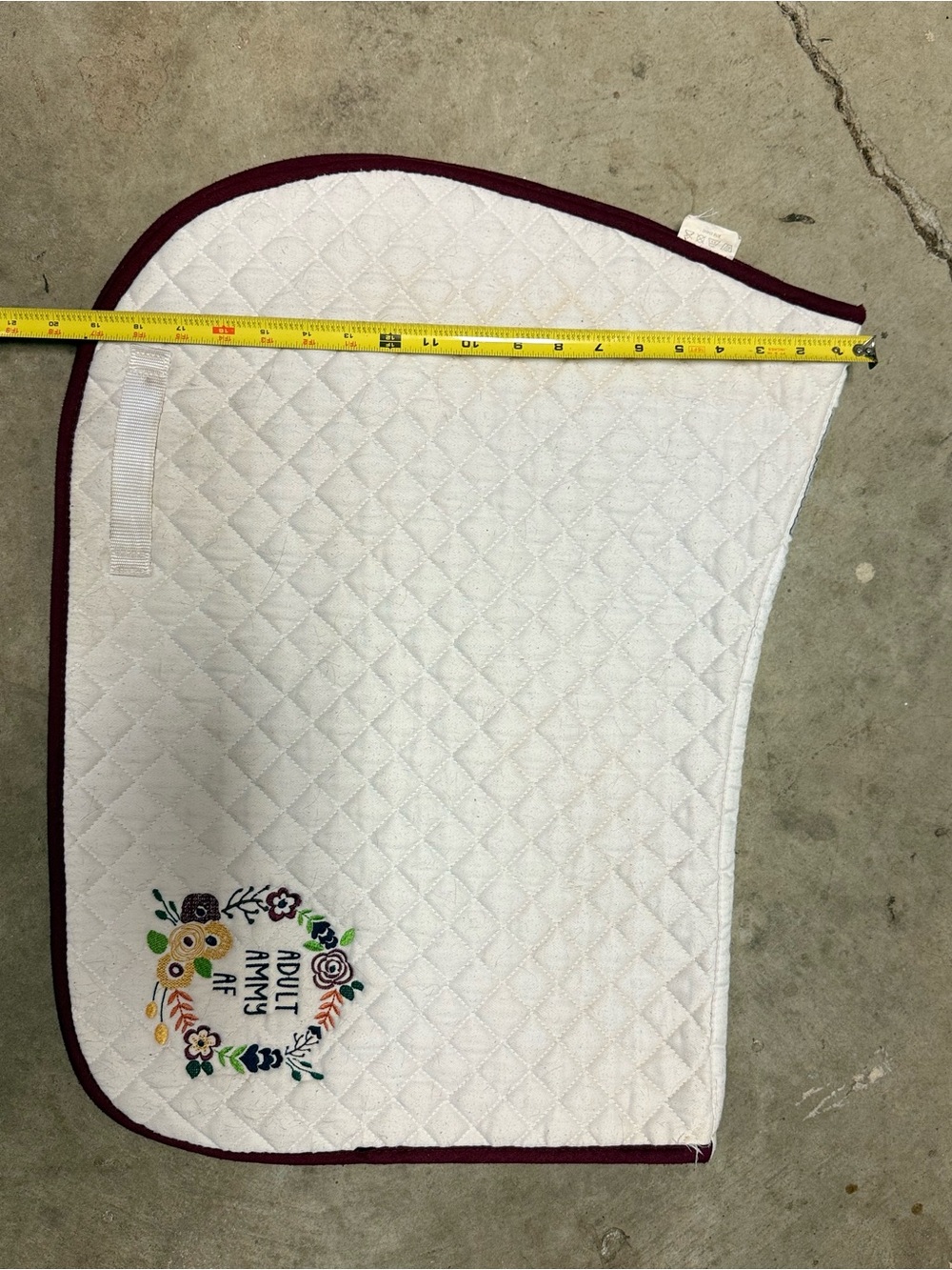 White Quilted Pet Saddle Pad with Floral Embroidery - Picture 3 of 6